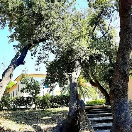 San Giuseppe Casa Per Ferie Hotel *