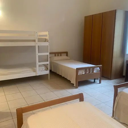 San Giuseppe Casa Per Ferie Hotel *